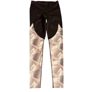 NWT Under Armour Black/Gray Hi-Rise Printed Abstract HeatGear Leggings - Small